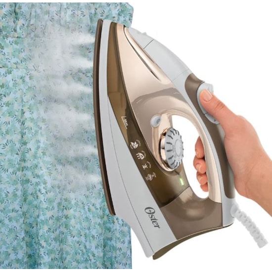 Ferro De Passar A Vapor Oster Ultra Care Branco E Dourado Ferro De Passar A Vapor Oster Ultra Care Branco E Dourado