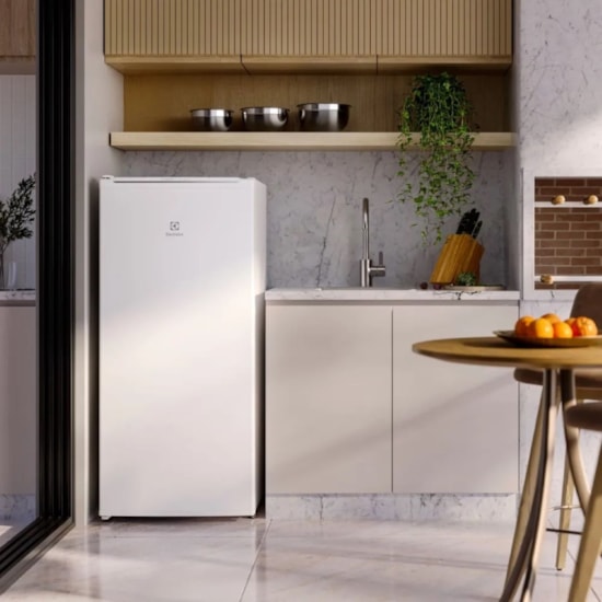 Freezer Vertical 162L Fei19 Electrolux Branco Freezer Vertical 162L Fei19 Electrolux Branco