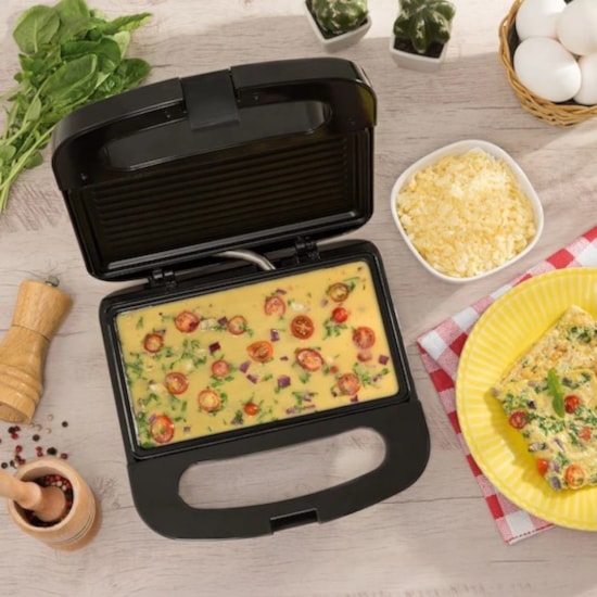 Sanduicheira E Grill 750W Black Decker E Preto